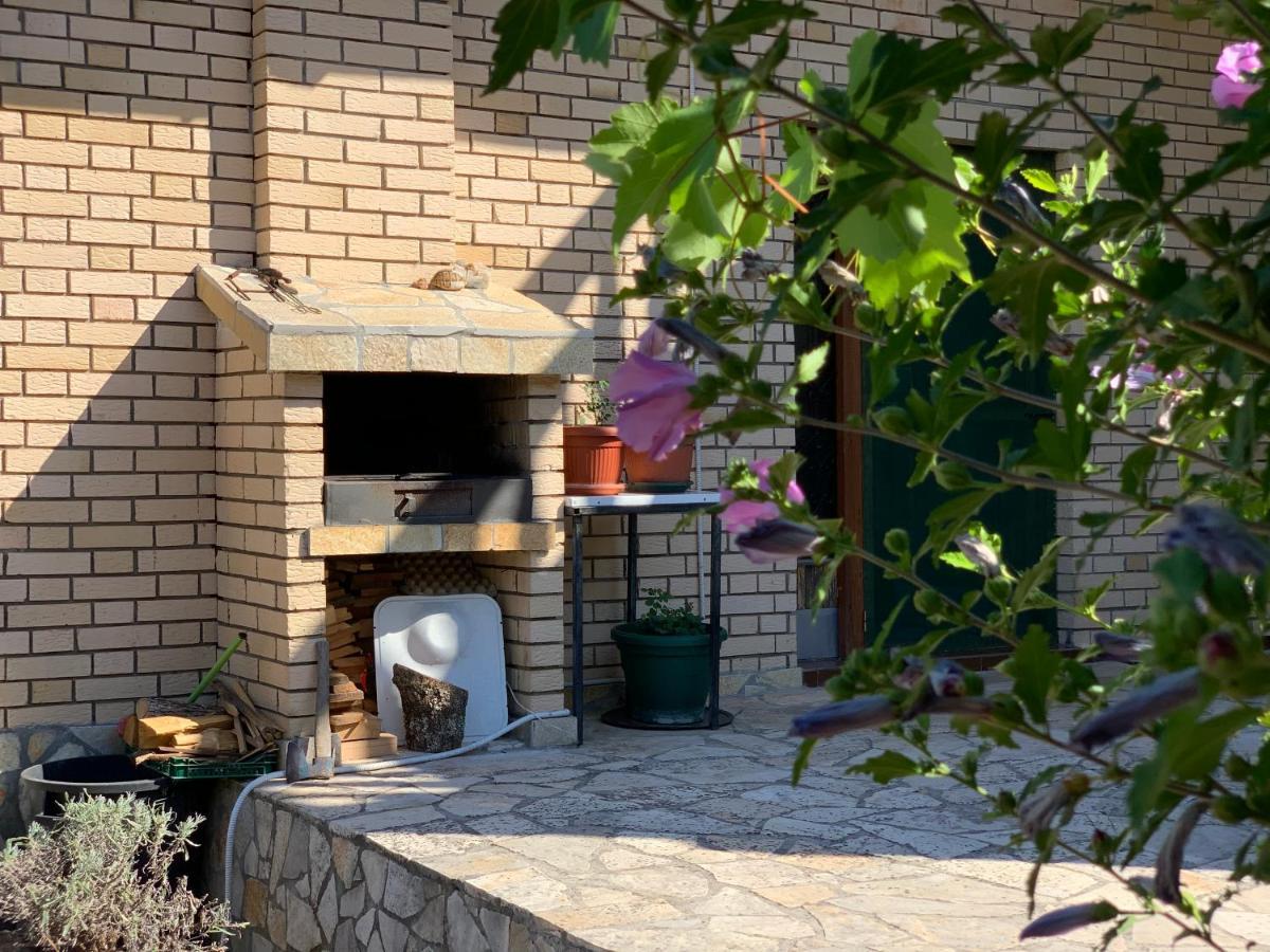 Holiday Home Bratica Ulcinj Exterior photo